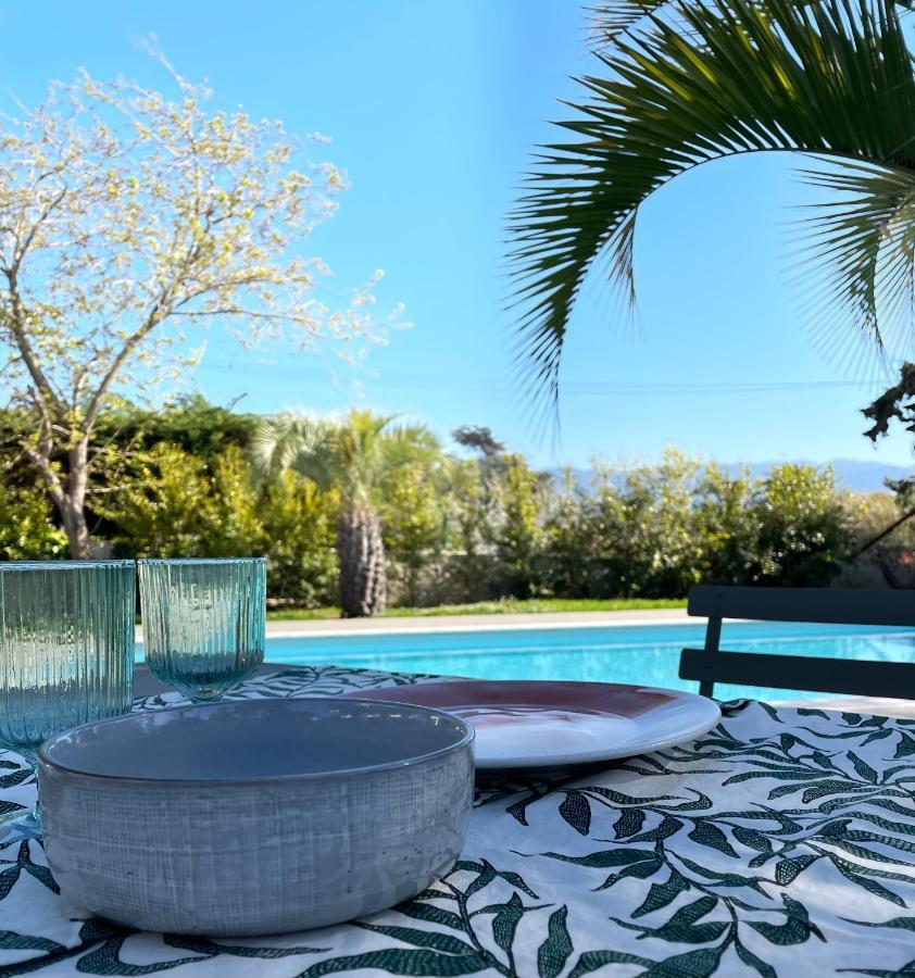 Villa Macalia Pietrosella ภายนอก รูปภาพ